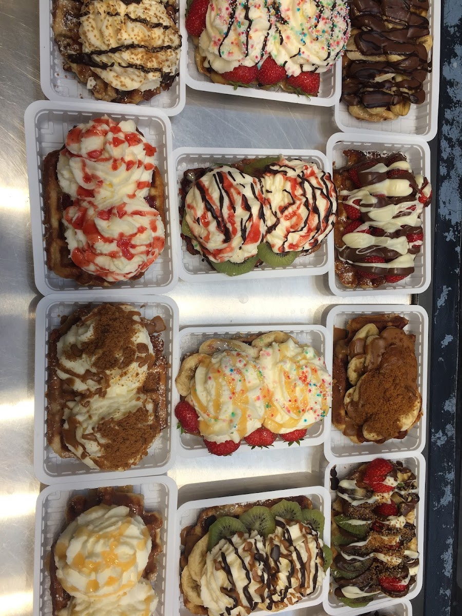 The Smallest Waffle Shop In The World-6