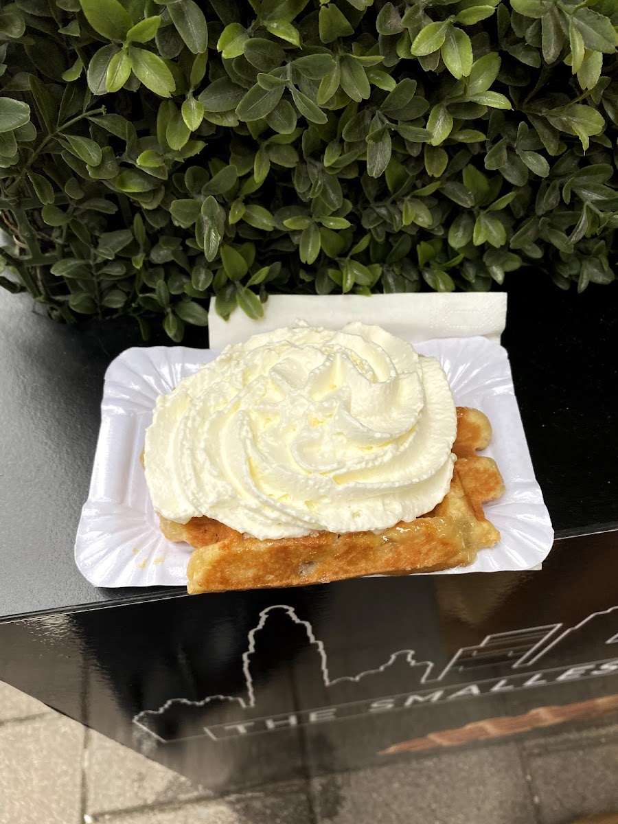 The Smallest Waffle Shop In The World-8