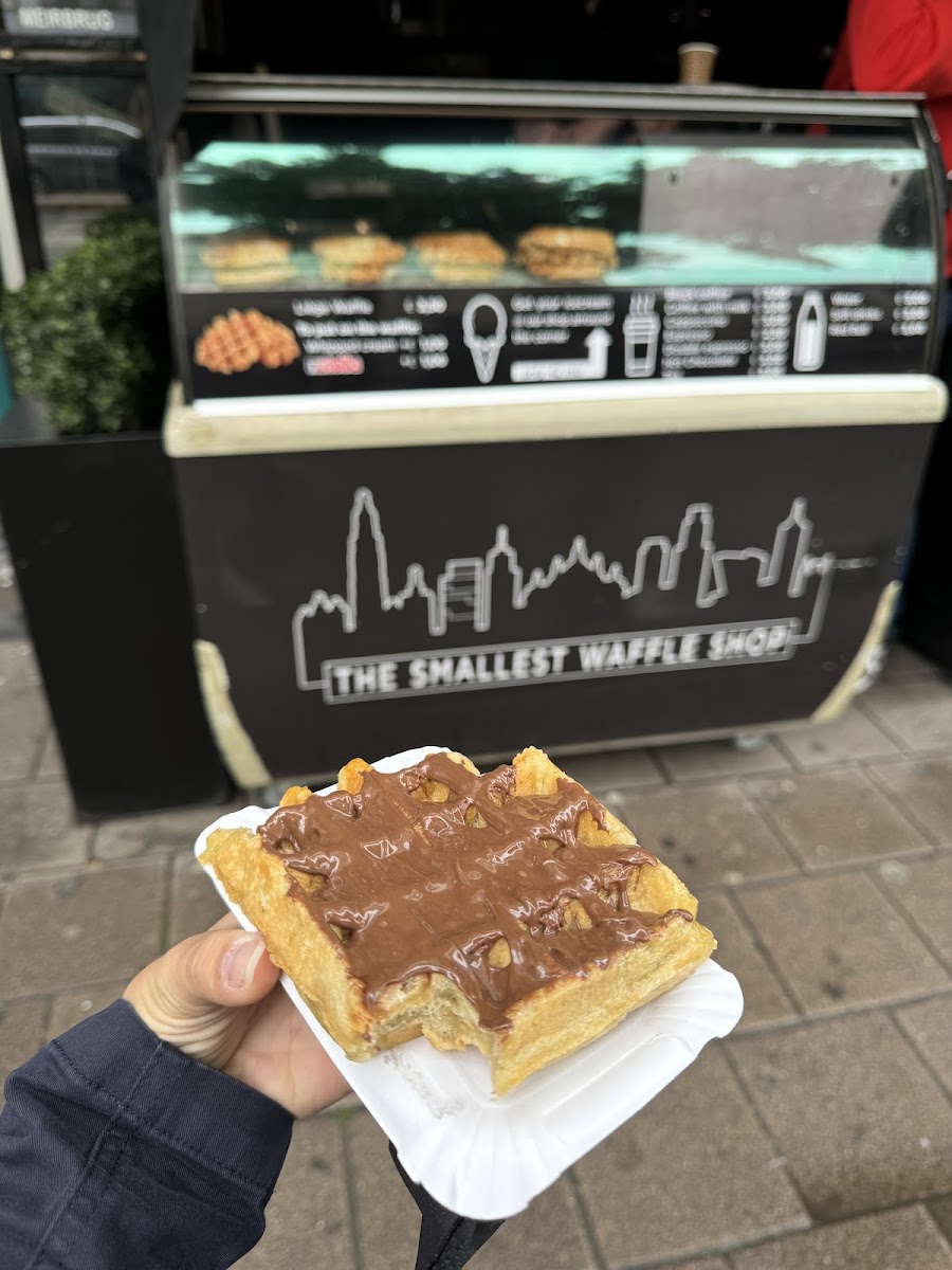 The Smallest Waffle Shop In The World-9
